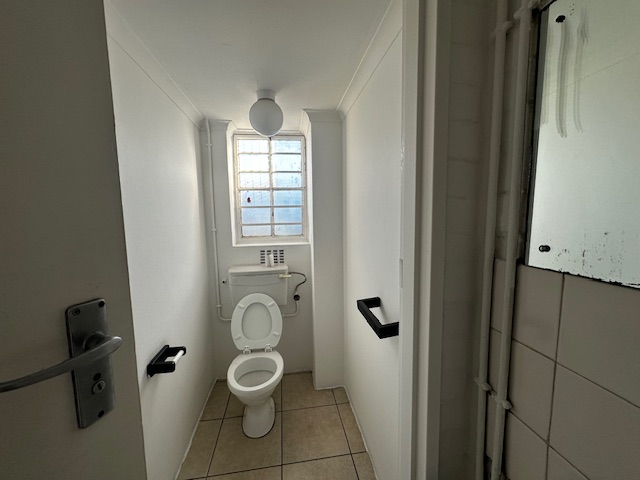 To Let Commercial Property for Rent in Maitland Western Cape